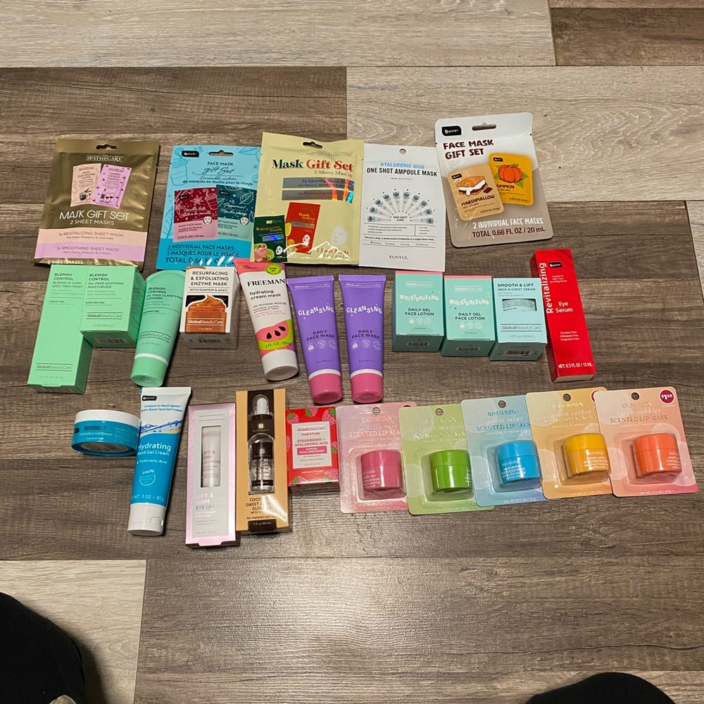 Skincare and Mask Gift Set Collection
